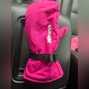 Dunkin' Pink Mittens